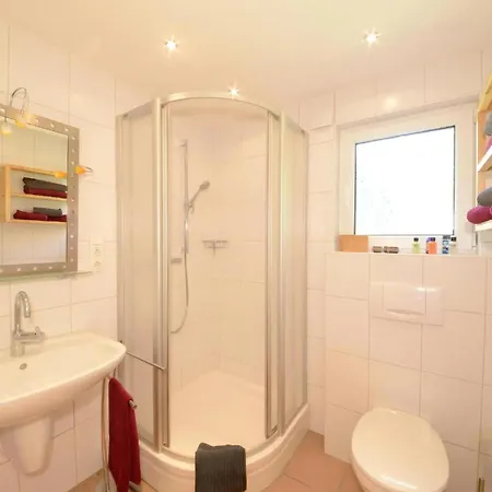 Ruhiges In Lommersdorf Mit Garten Holiday home Blankenheim (North Rhine-Westphalia)